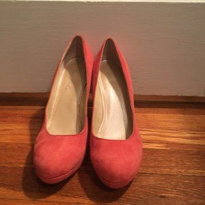 Peach suede heel